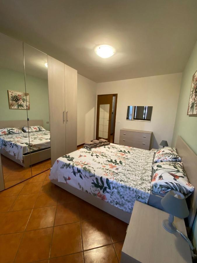 Home Gardaview Desenzano Дезенцано-дель-Гарда Екстер'єр фото