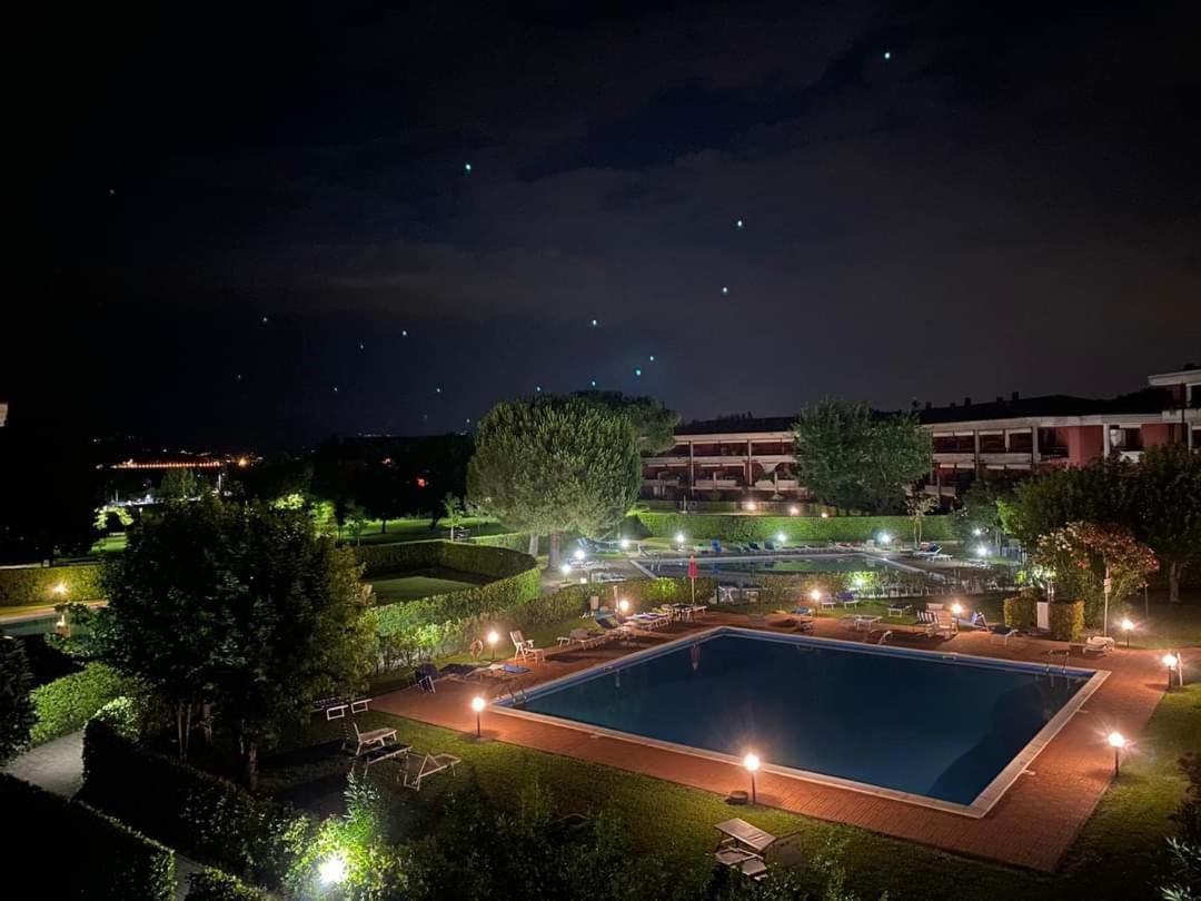 Home Gardaview Desenzano Дезенцано-дель-Гарда Екстер'єр фото